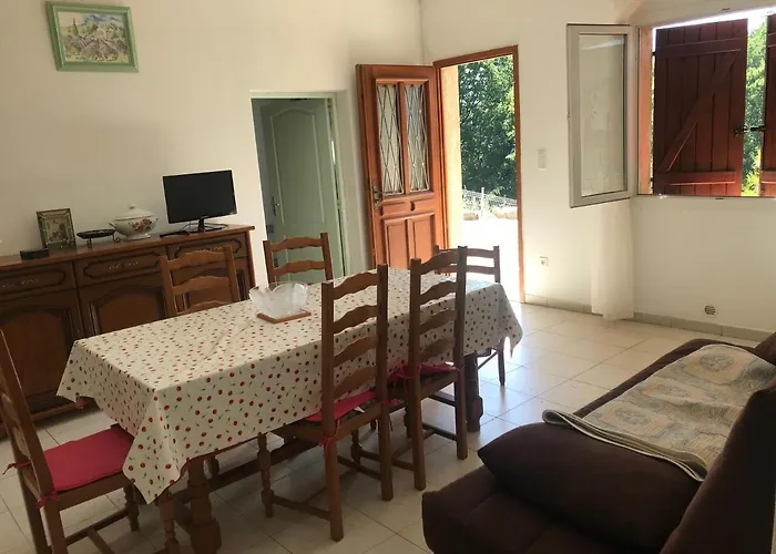 A Apartment Cozzano